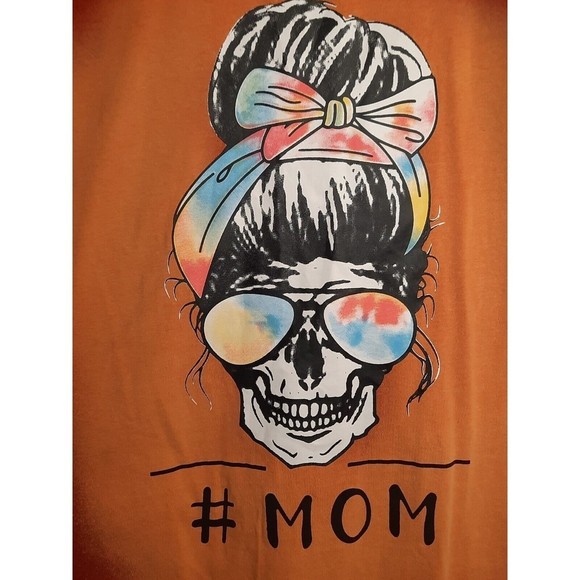Bleached Tee -  Mom Life - Skull - Bleached Shirt - Messy Bun - Cool Mom T shirt - Picture 3 of 7